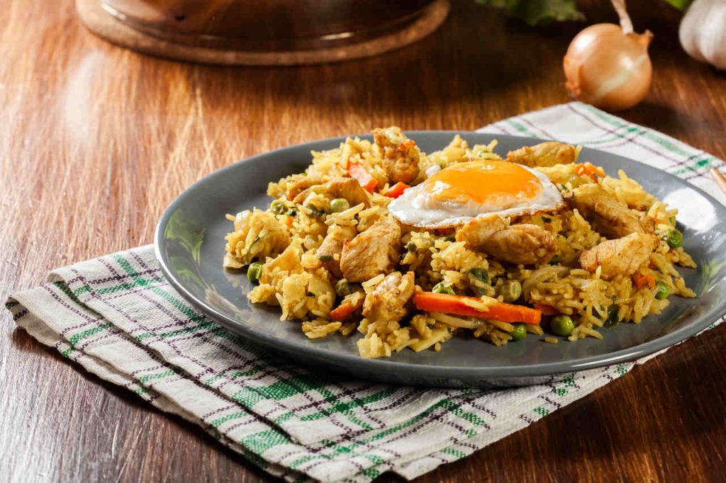 nasi-met-kip-gezond-weekmenu
