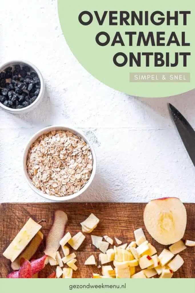 Overnight oats met appel en kaneel, een heerlijk en gezond ontbijtrecept! Maak de overnight havermout in 5 minuten klaar op de avond ervoor en je hebt een superlekker en snel ontbijt. Ook handig om mee te nemen als ontbijt to go of lunch op kantoor.