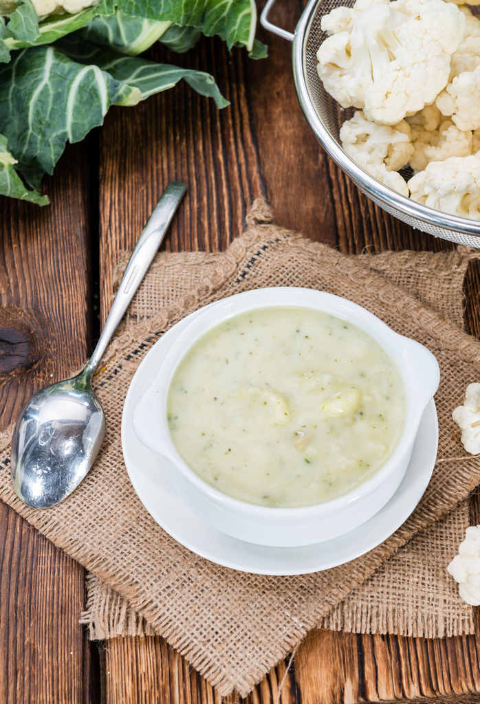 recept-romige-bloemkoolsoep-met-mosterd-gezond-weekmenu